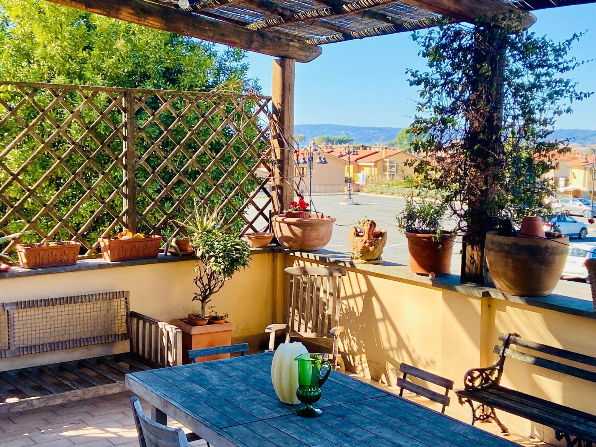 La Terrazza Di Andrea Apartment Bolsena Bagian luar foto