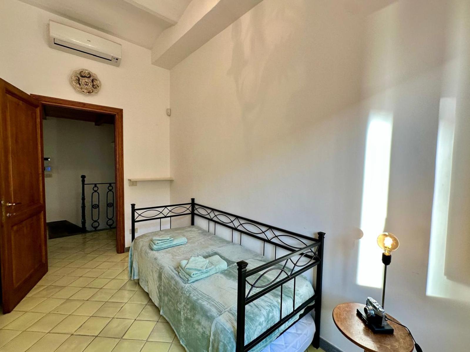 La Terrazza Di Andrea Apartment Bolsena Bagian luar foto